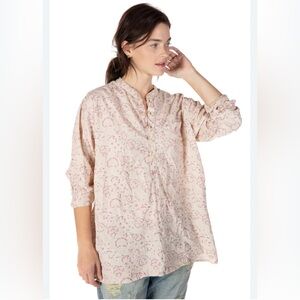 Magnolia Pearl Idgy men’s shirt one sized naturally distressed